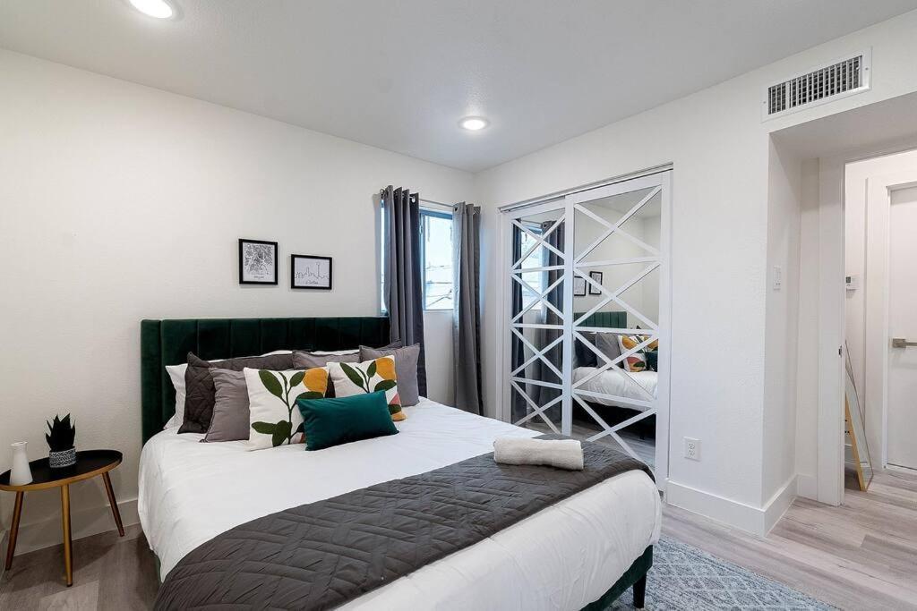ダラスComfy1B Near Deep Ellum+Parkingアパートメント エクステリア 写真